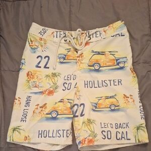 Hollister Men's Cream Graphic Print Shorts
